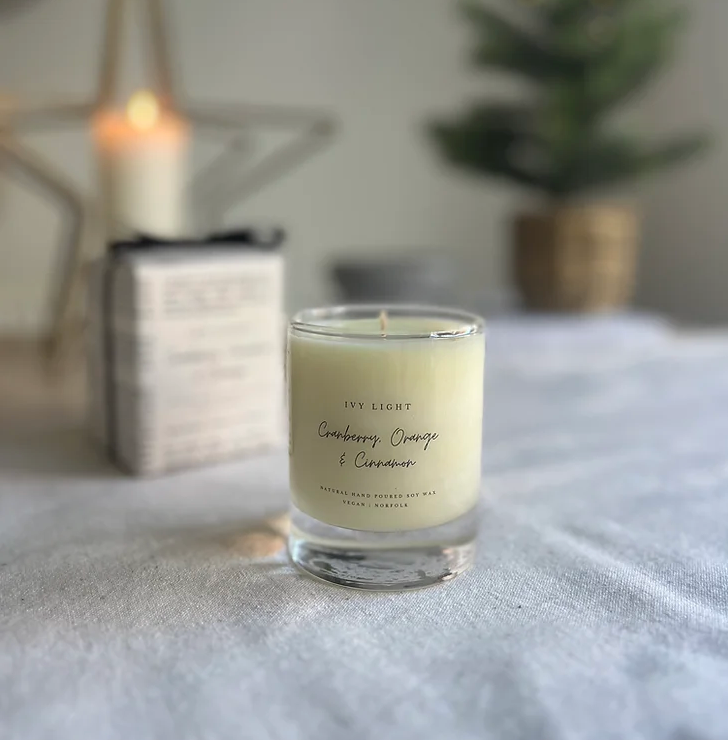 Ivy Light Scented Candle - Cranberry, Orange & Cinnamon