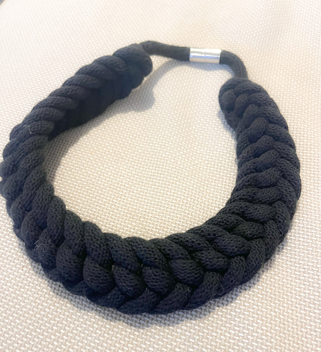 Loop Knot Cotton Cord Chunky Necklace - Black