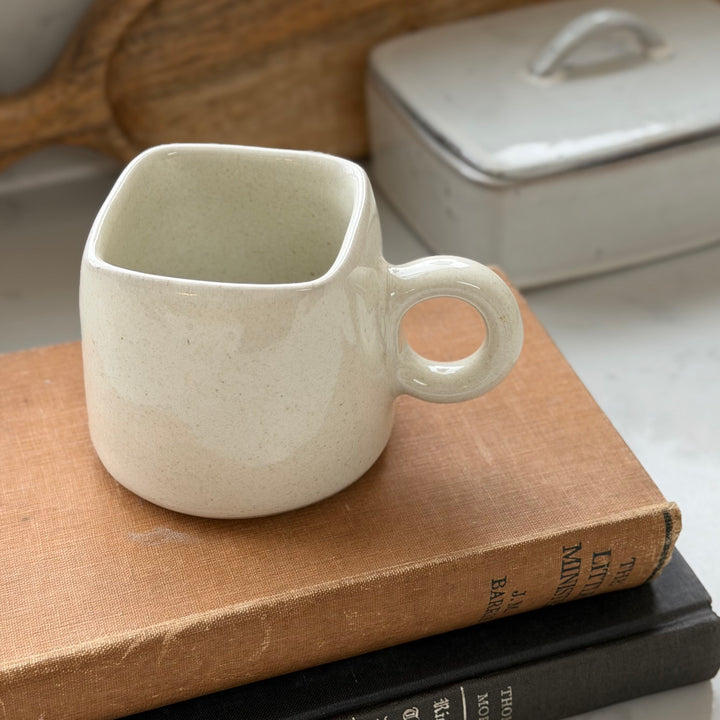 Kaapi Cup In Milk White