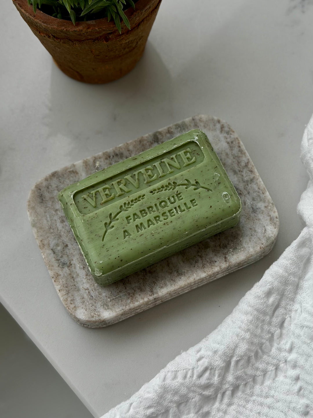 Savon de Marseille - Hand &amp; Body Soap Bar - Crushed Verbena