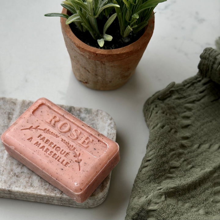 Savon de Marseille - Hand &amp; Body Soap - Rose Petals