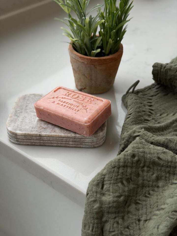 Savon de Marseille - Hand &amp; Body Soap - Rose Petals
