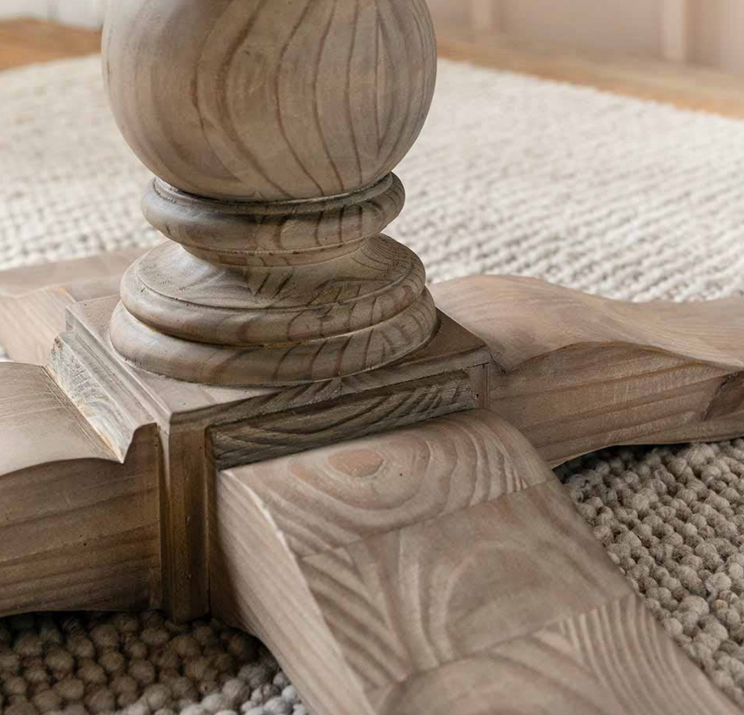 Natural Reclaimed Pine Round Dining Table – Farmhouse