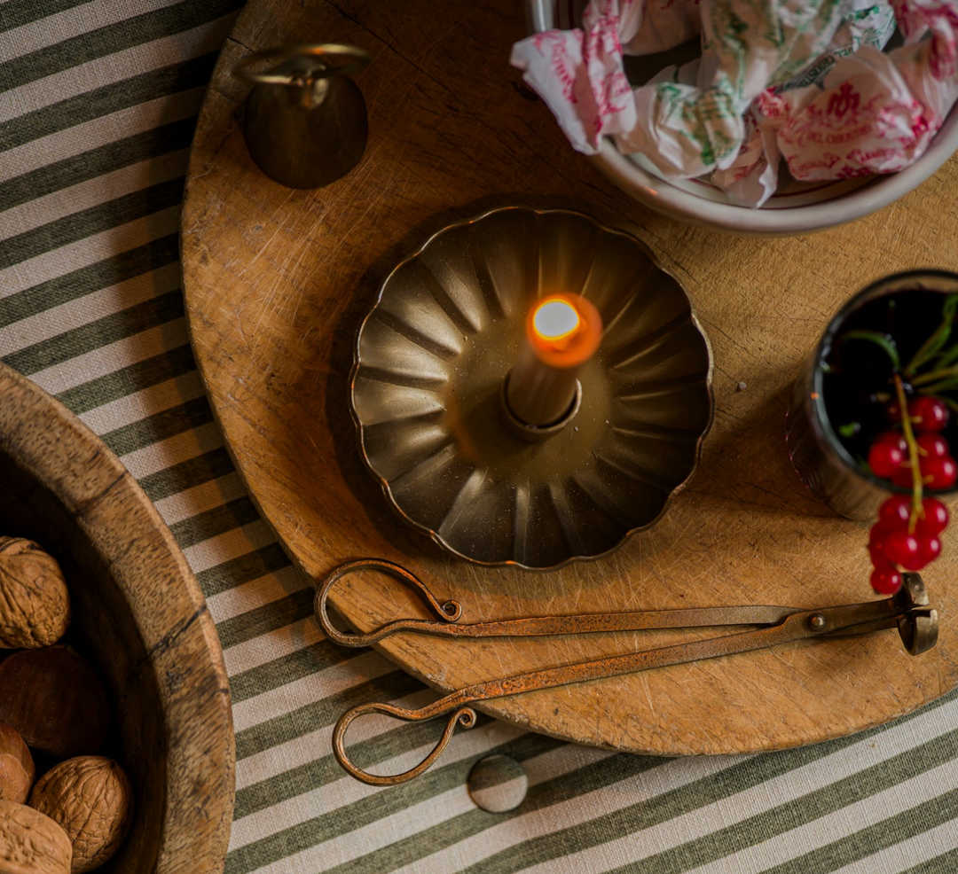 Antique Brass Wick Snips
