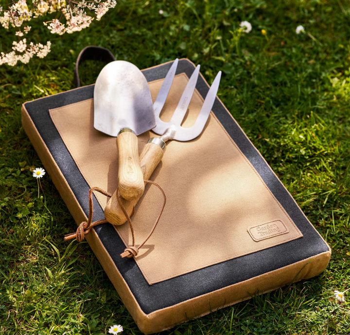 Garden Kneeler Cushion - Charcoal & Natural