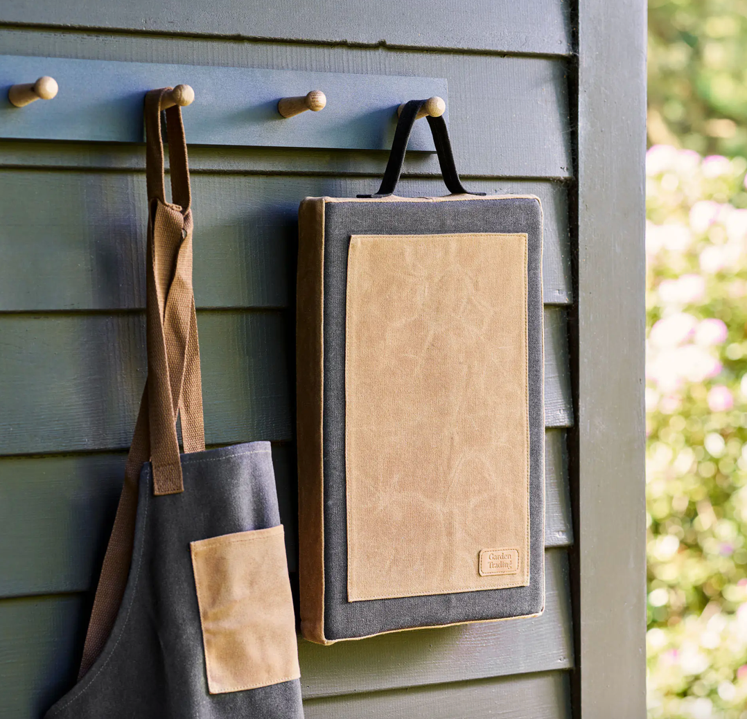 Garden Kneeler Cushion - Charcoal & Natural