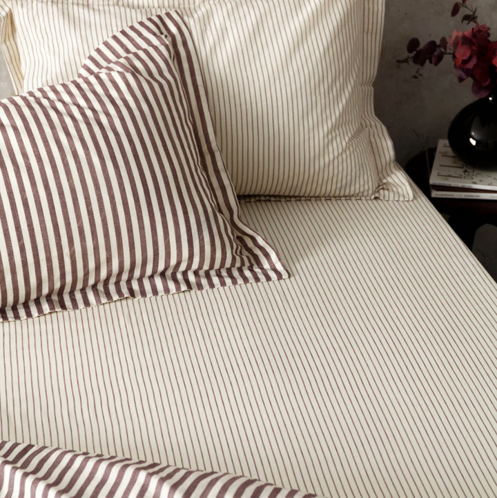 Double Striped Narrow Stripe Fitted Sheet - Beetroot