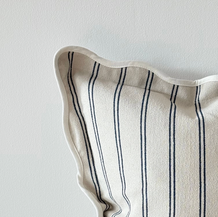 Navy Blue &amp; Cream Nautical Striped Scalloped Edge Cushion Cover (45x45cm)