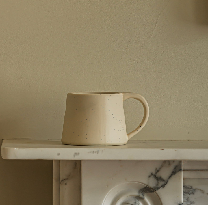 The Flint Tapered Mug - Weathered Oat