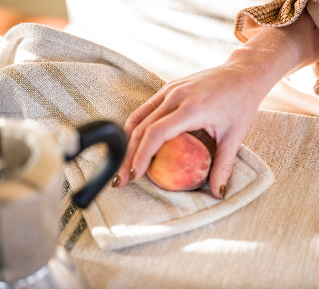 The Timeless Linen Oven Glove - Antique Cream