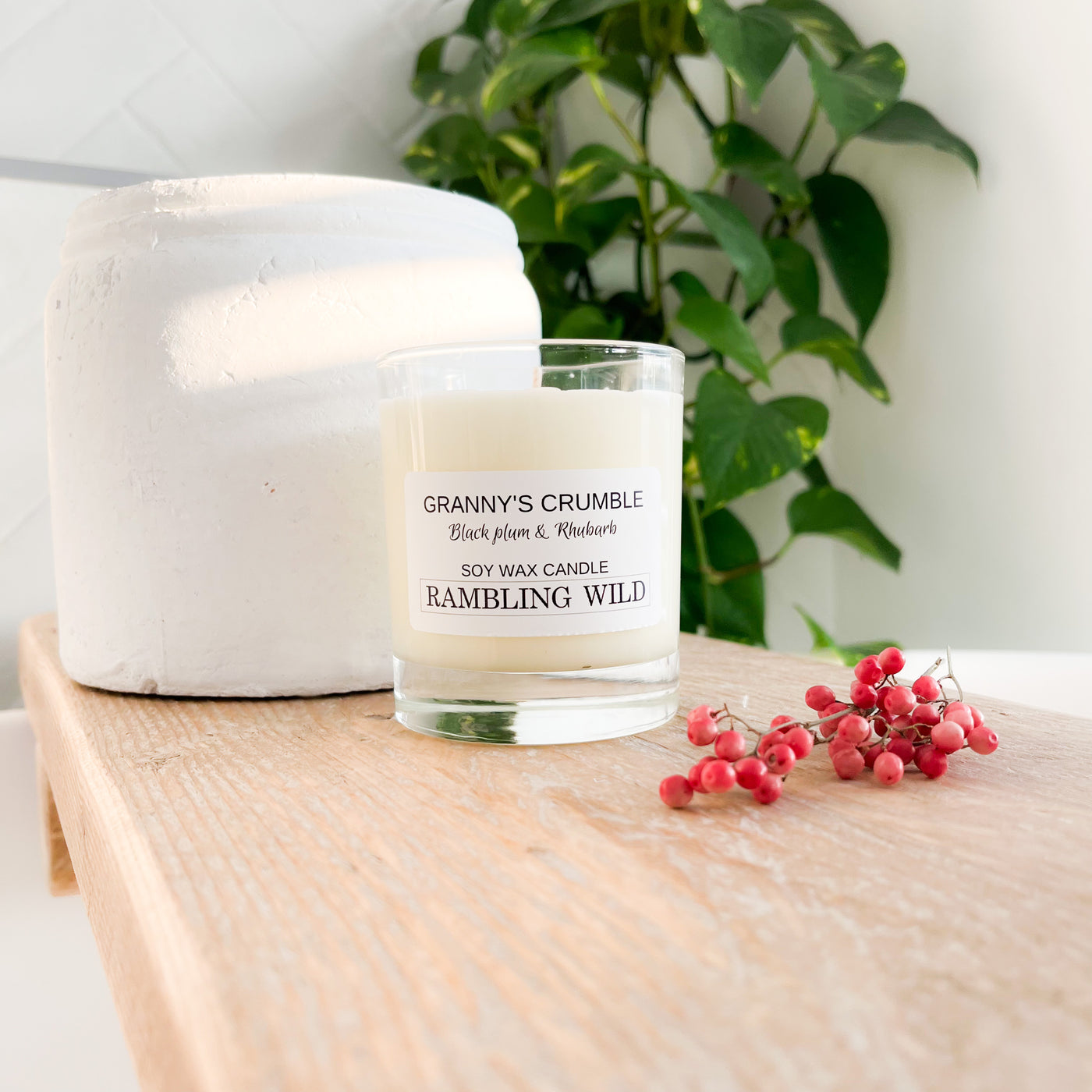 Rambling Wild Scented Candle - Granny’s crumble